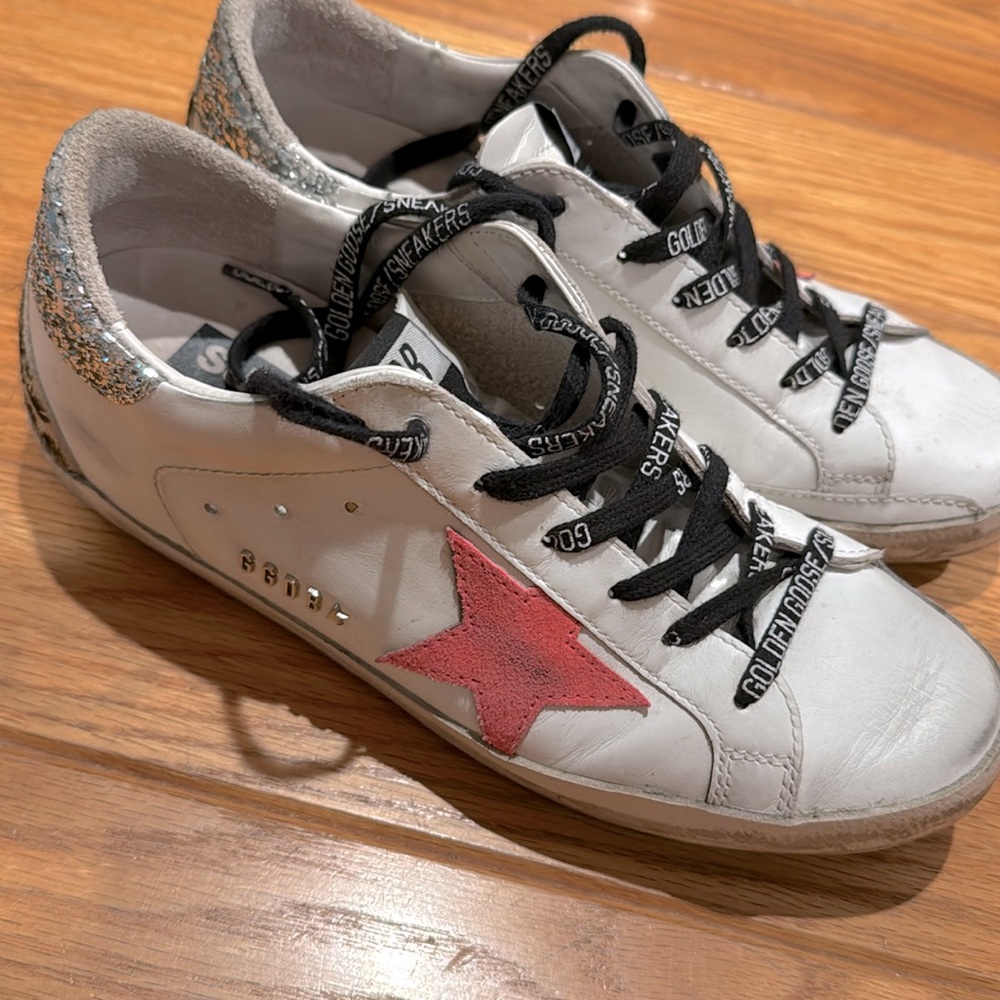 Like new Golden Goose super star sneakers